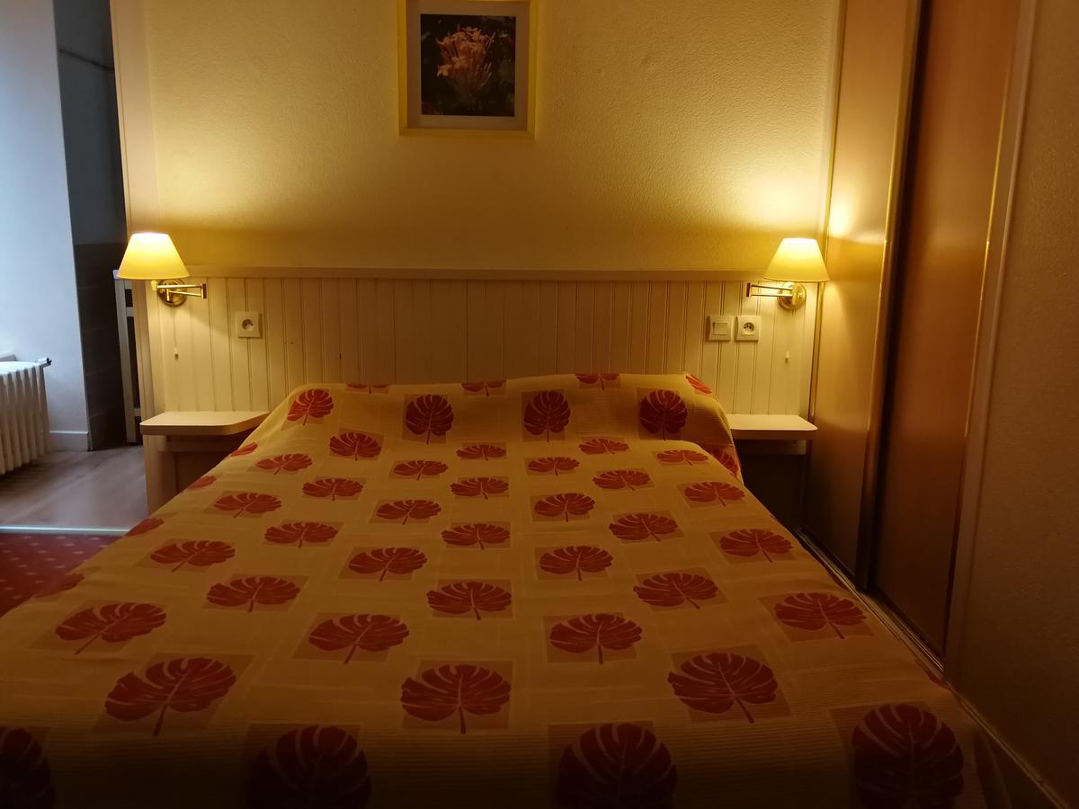 Le Relais De L'Argoat Hotel Belle-Isle-en-Terre ภายนอก รูปภาพ